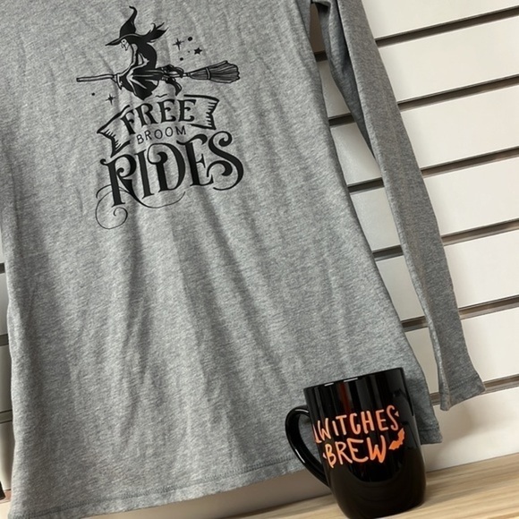 New Halloween witch long sleeve shirt‎ size small - Picture 2 of 2